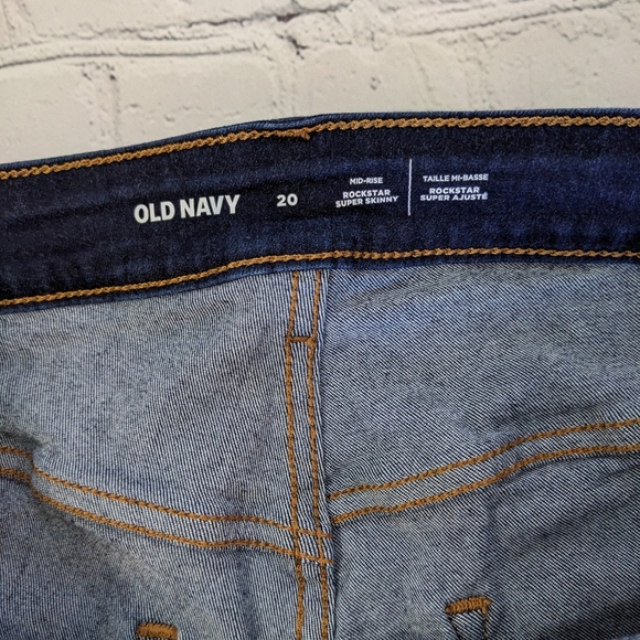 OLD NAVY Mid-Rise Rockstar Super Skinny Dark wash Stretch Jeans - Picture 4 of 9